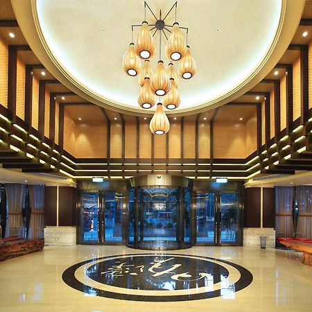 Sun Moon Lake Hotel Юйчі Екстер'єр фото
