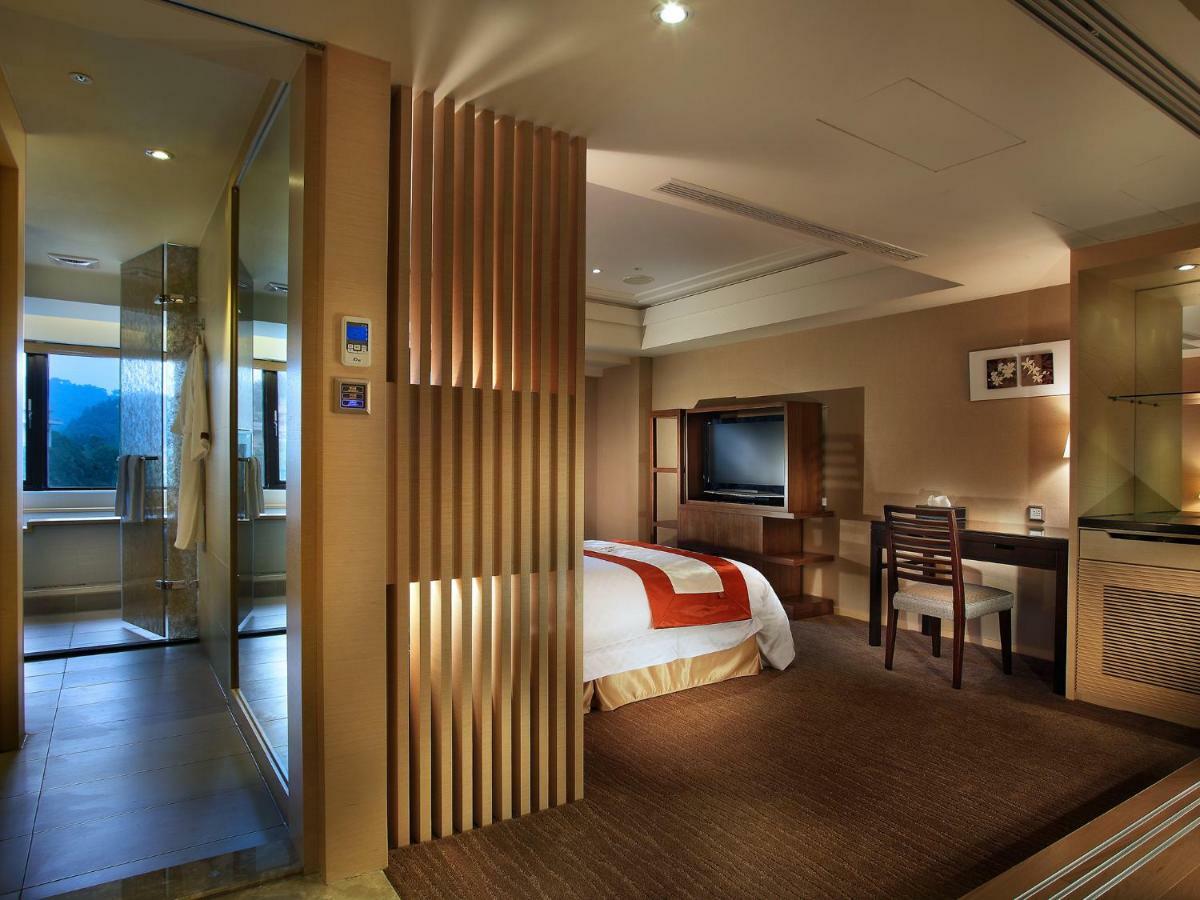 Sun Moon Lake Hotel Юйчі Екстер'єр фото