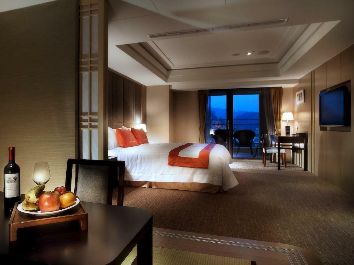 Sun Moon Lake Hotel Юйчі Екстер'єр фото